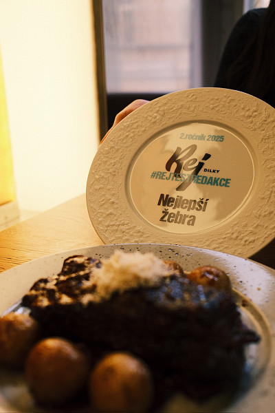 Nejlepší žebra v Praze? V SOU100 Žižkov