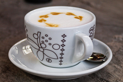 V Café Radost opět připravujeme kávu na zahrádku i uvnitř